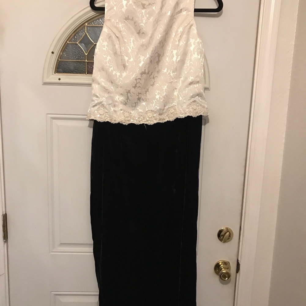 Scott McCLINTOCK Black Velvet / White Brocade Long Dress size 12